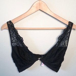 Xhilaration black lace bralette